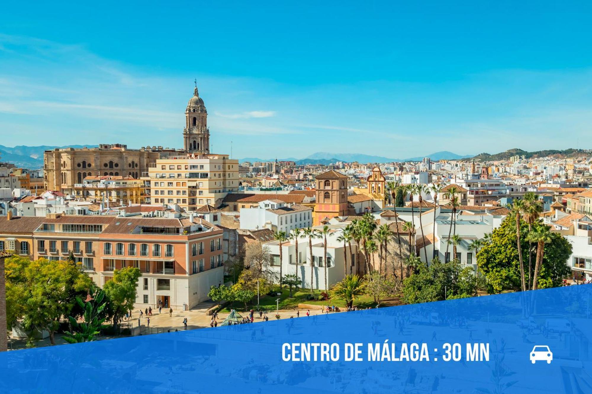 Appartement Spacieux Avec Terrasse Et Piscine Benalmadena Luaran gambar